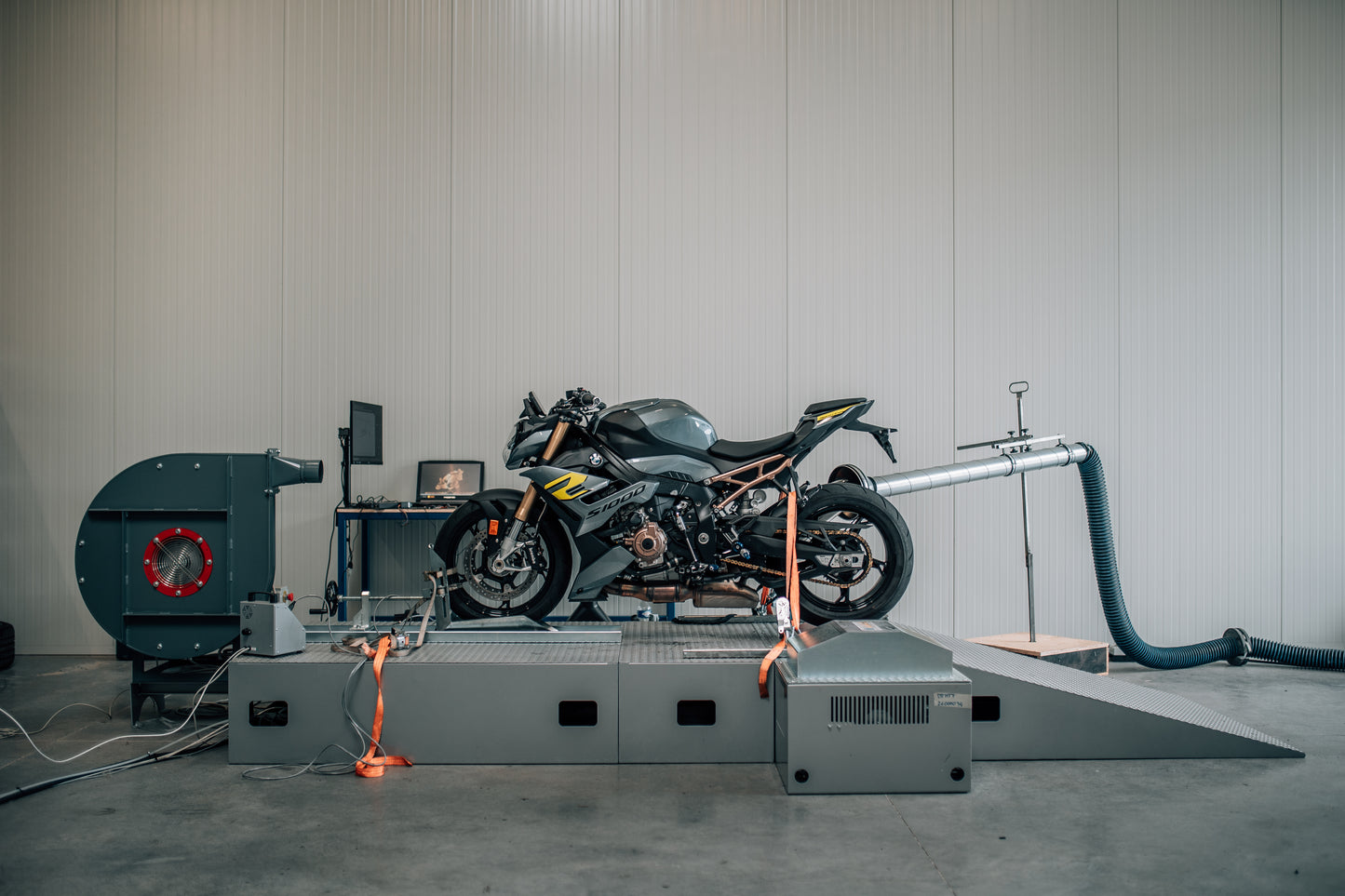 BMW S1000R